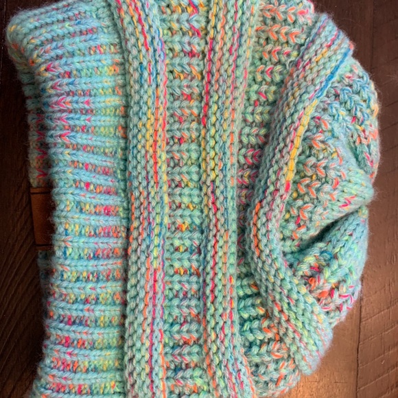 Adorable SLOPE Hat - Picture 2 of 3